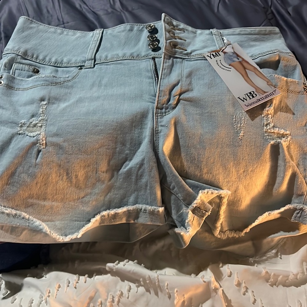 YMI shorts NWT